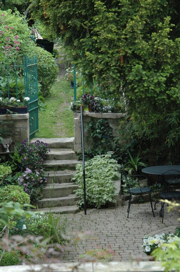 44 Rue Cap Bed and Breakfast Caen Exteriör bild